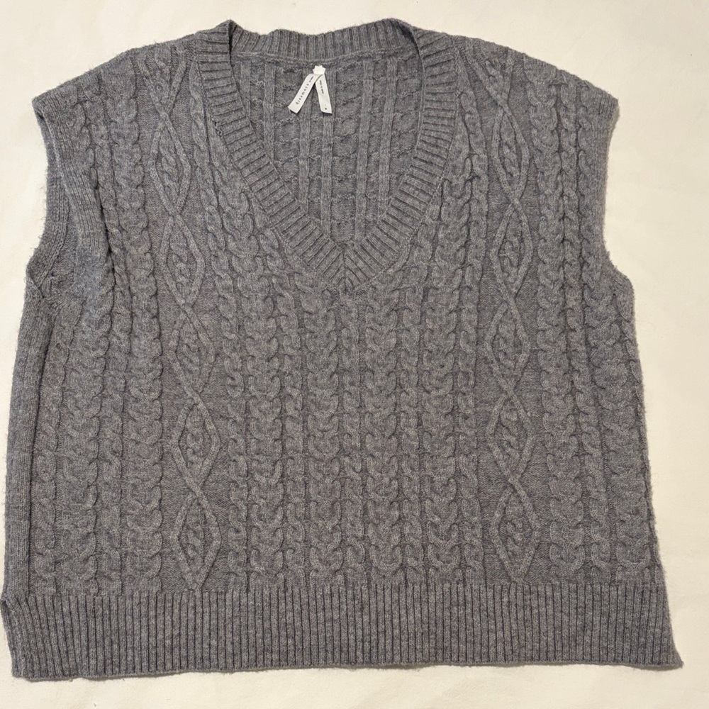 Dreamers Soft Gray Knit Vest